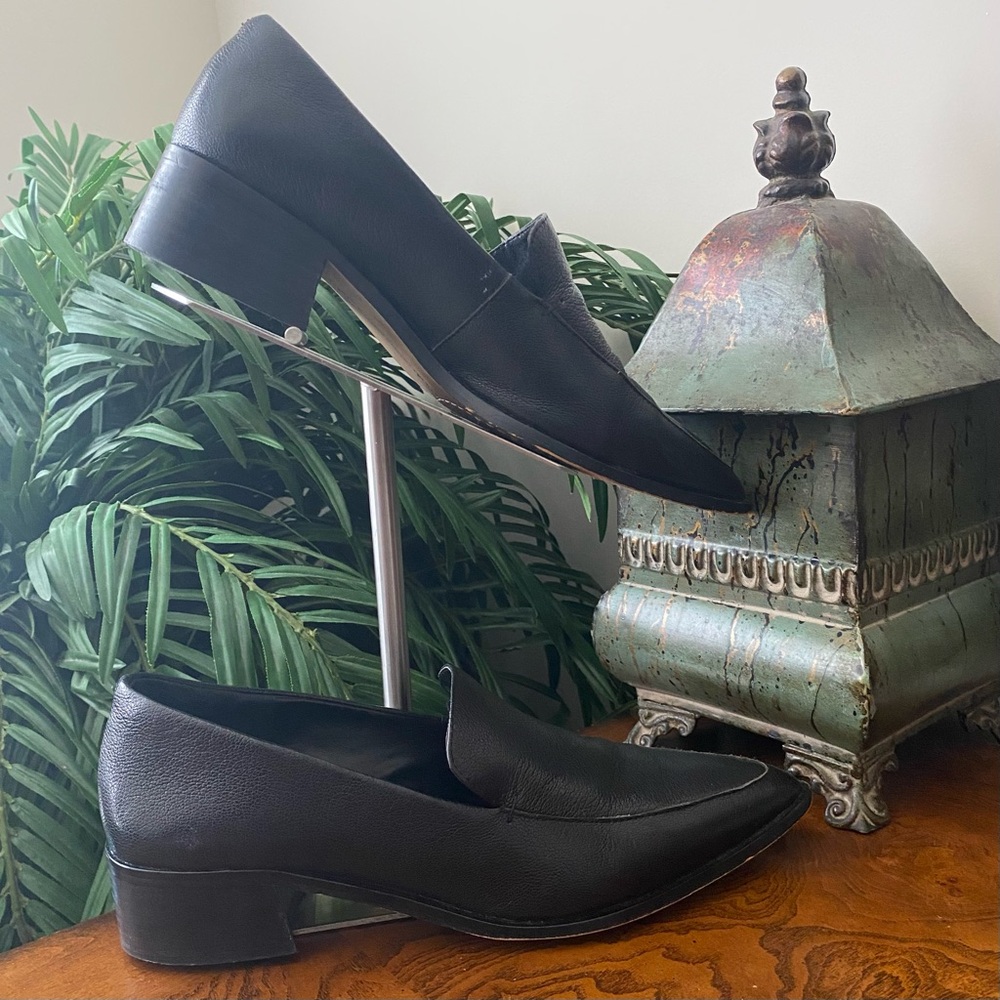 Vince Camuto Black Pointed Toe Loafers